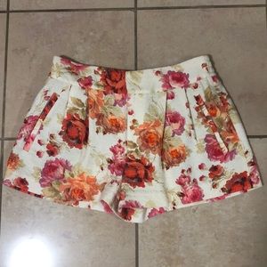 Zara Women’s floral shorts